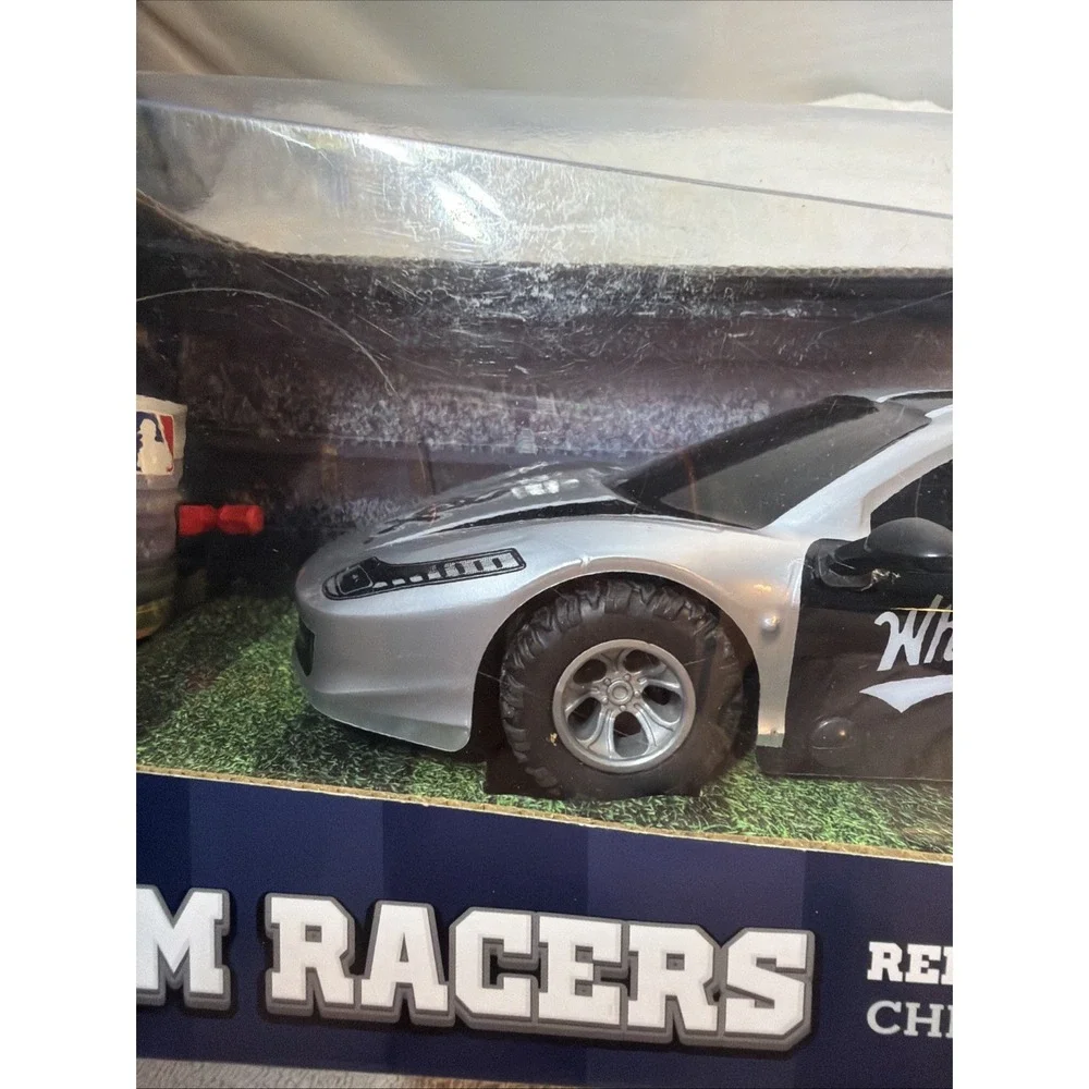 Stadium Racers Chicago White Sox Remote Controlled Race Car 1/18 Scale MLB